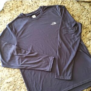 The North Face Men's Gray Long Sleeve Shirt